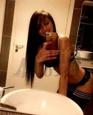 Claire-isabelle shemale live escort in Grand Junction Colorado